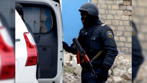 Polis Bakıda əməliyyatlar keçirdi - Saxlanılanlar var