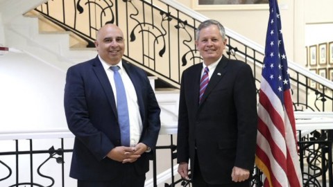 ABŞ senatoru Bakıya gəldi