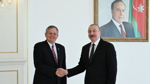 Prezident ABŞ senatorunu qəbul edib