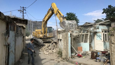 Bakıda söküntü işləri başladı - Ünvanlar