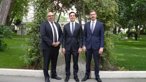 ABŞ dövlət katibinin köməkçisinin müavini Bakıya gəldi