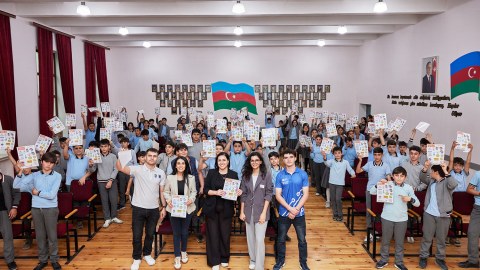 Azercell “Məktəblilər üçün Kibermaarifləndirmə Proqramı”na start verdi