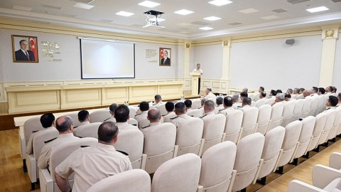 Zakir Həsənov yüksək rütbəli zabitləri topladı - Konkret tapşırıqlar verdi