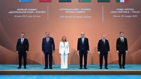 Meloni Mərkəzi Asiya liderlərini bir araya topladı&nbsp;