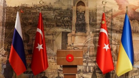 Rusiya Ukraynanın atəşkəs tələblərini alıb - Medinski