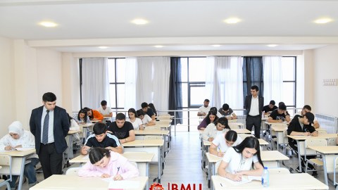 BMU-da imtahan sessiyası başladı - FOTOLAR