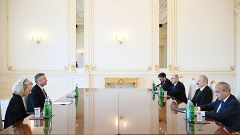 İlham Əliyev “ExxonMobil” şirkətinin vitse-prezidentini qəbul edib