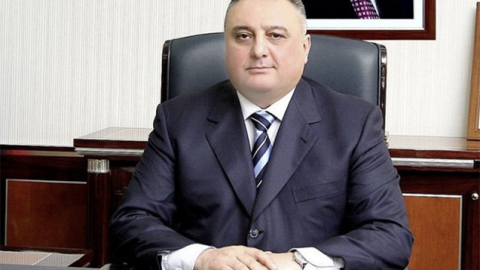 Eldar Mahmudovun ölkədən çıxışına qadağa qoyulub?