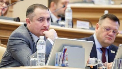 Azərbaycanlı deputat vəzifəsini İTİRDİ - SƏBƏB