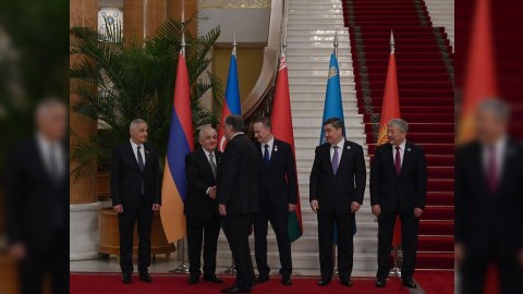Əli Əsədov Tacikistan Prezidenti ilə görüşdü - FOTO