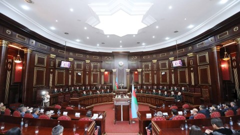 Yeni təyin olunmuş hakimlər and içdilər - FOTOLAR