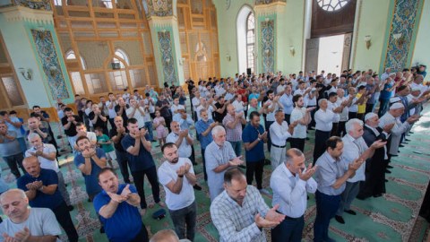 Azərbaycanda bayram namazı QILINDI