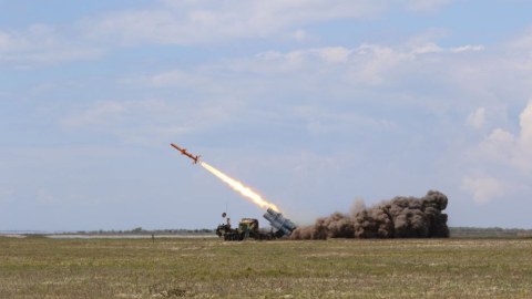 Ukrayna ilk ballistik raketi sınaqdan keçirdi&nbsp;