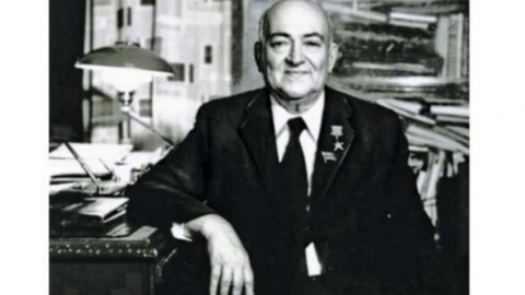 Tibb elminin nəhənginə dövlət ehtiramı - Prezident sərəncam İMZALADI