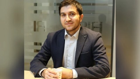 Psixoterapevt müalicəyə gələn qızıma kobud davranıb - Bloger