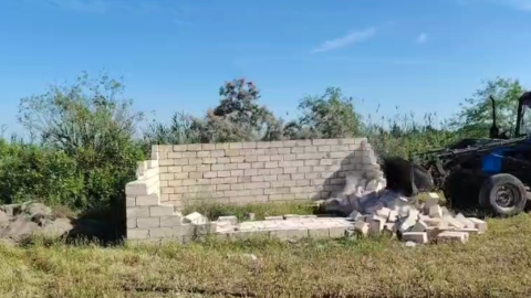 İmişlidə sənədsiz tikili söküldü - VİDEO