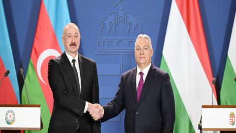 Viktor Orban İlham Əliyevi təbrik etdi