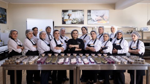 Şəhid və müharibədə yaralananların ailə üzvləri üçün peşə təlimləri davam etdirilir - FOTO