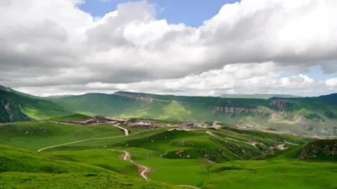 Azərbaycanda yay turizm mövsümünə start verildi