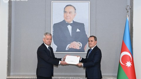 Polşanın yeni səfiri Bakıya gəldi