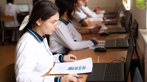 113 min şagird məzun olur