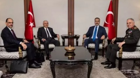 Türkiyə rəsmiləri İrana görə TOPLAŞDI