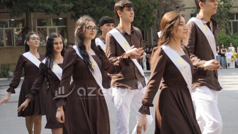 Bakı&nbsp;məktəblərində &ldquo;Son zəng&rdquo;
