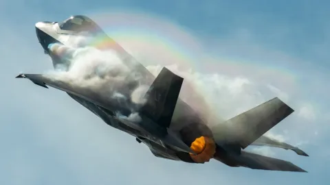 İran İsrailin F-35 qırıcısını vurduğu İDDİA EDİR