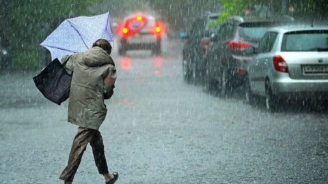 Ölkə ərazisində yağıntılı və küləkli hava davam edir - FAKTİKİ HAVA
