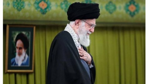 Xamenei İsrail hərbçilərinin hədəfidir -&nbsp;Nüfuzlu nəşr YAZDI