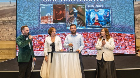 Azercell Ucal Haqverdiyevin rəsm əsərlərindən ibarət kitab təqdim edib - FOTO
