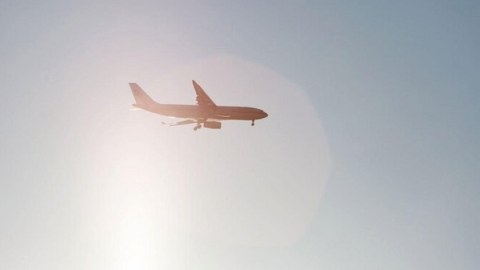İran uçuşlara qoyulan qadağanı uzatdı