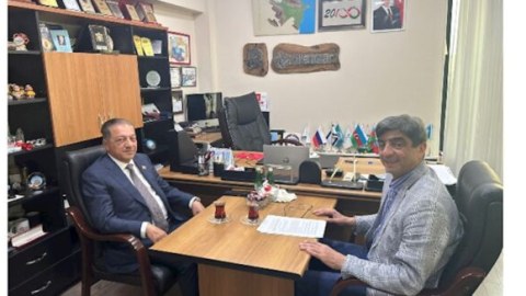 Deputat Kıbrıs Türk Evini ziyarət etdi - FOTOLAR