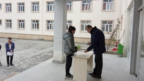 Əmisi oğlunun yerinə imtahan vermək istəyən şəxs TUTULDU