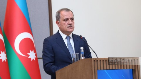 Ceyhun Bayramov İstanbula yola düşdü