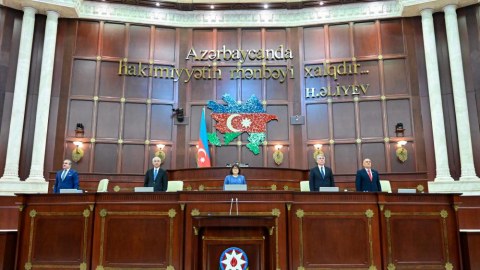 Deputatlar Naxçıvan Konstitusiyasının dəyişdirilməsi üçün&nbsp;TOPLAŞIR