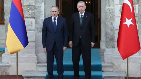 Türkiyə ermənisindən Paşinyana: &ldquo;Ərdoğanla&nbsp;tanış olduğun üçün çox şanslısan&rdquo;