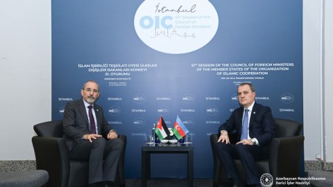 Ceyhun Bayramov iordaniyalı həmkarı ilə müzakirə apardı