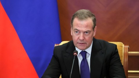 İranda siyasi rejim devrilməyəcək -&nbsp;Medvedev