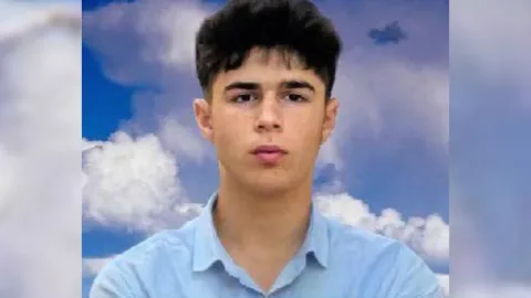 10-cu sinif şagirdi vəfat etdi - FOTO