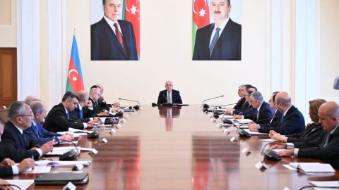 Əli Əsədov iclası keçirdi