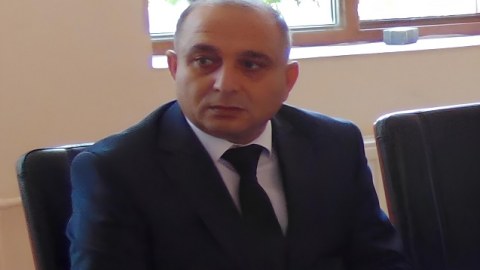 Məmur iş yerində vəfat etdi