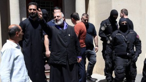 Qiyamçı keşiş&nbsp;Baqrat Qalstanyan həbs edilib