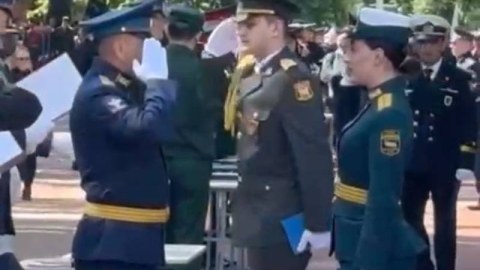 Şəhid polkovnikin oğluna leytenant rütbəsi verildi - FOTOLAR
