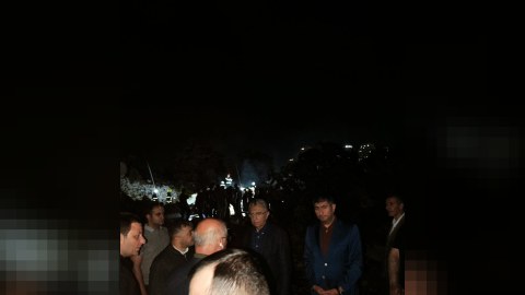 Eldar Əzizov yanğın baş verən ərazidə - FOTO