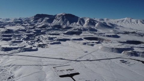 Dünyanın ən quraq səhrasına qar yağdı