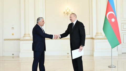 İranın yeni səfiri etimadnaməsini İlham Əliyevə təqdim etdi - FOTO