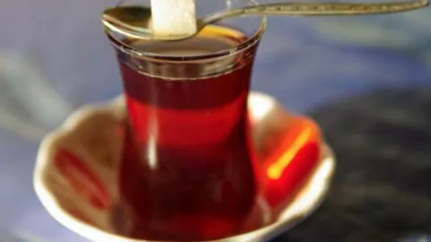 Kiloqramı 450 manata - Yerli çaylar niyə BAHADIR...