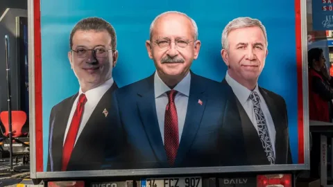CHP daxilində fikir ayrılığı YARANIB