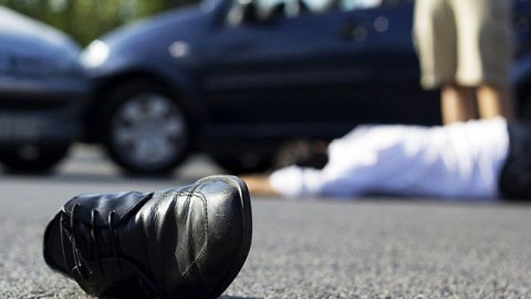 75 yaşlı kişini maşın vurub öldürdü